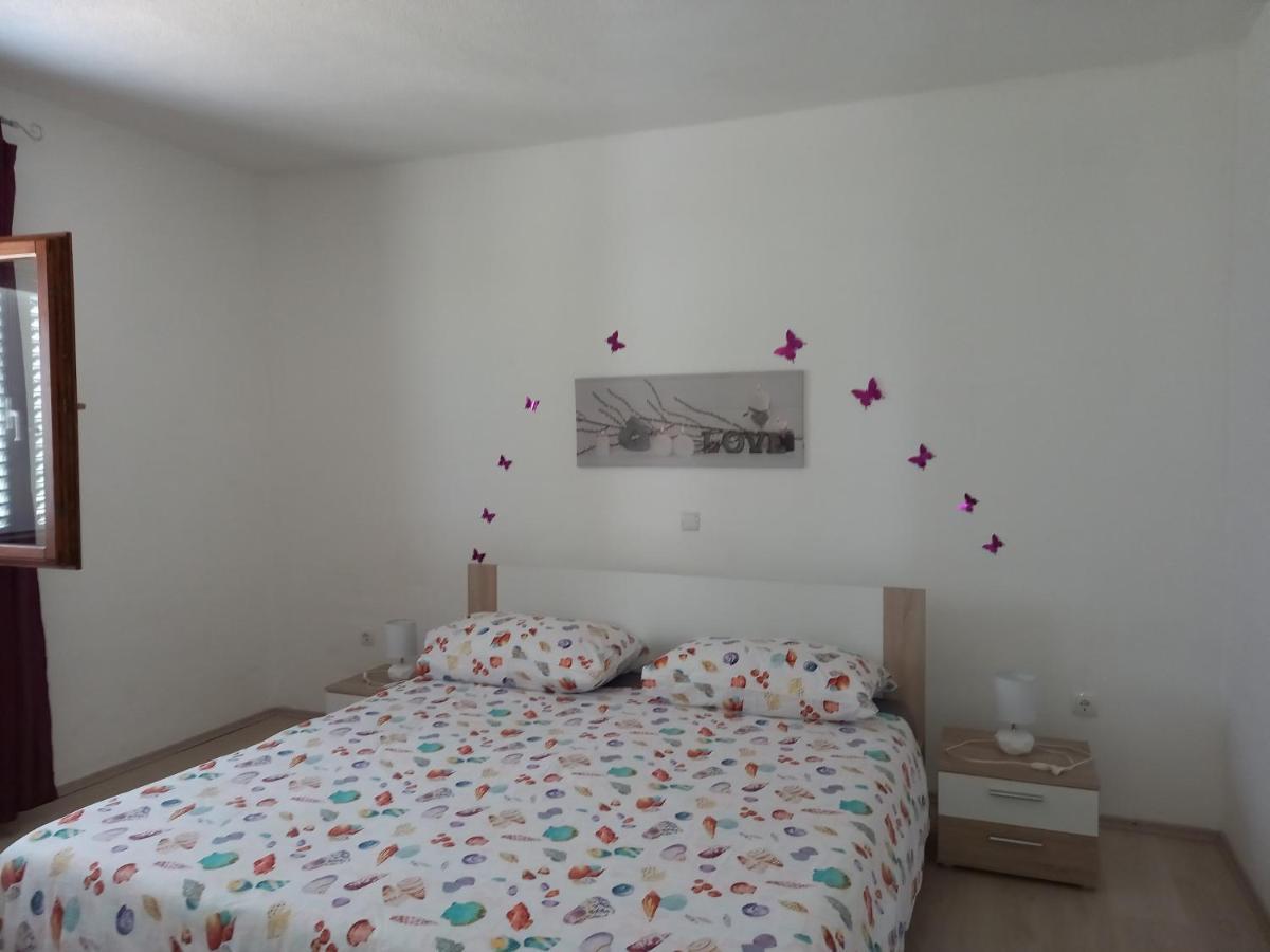 Vacation Home Katarina Nin Eksteriør bilde